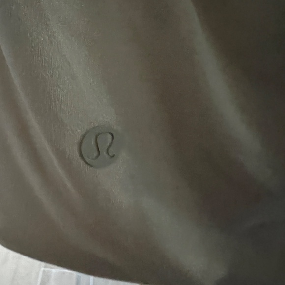 Lululemon Long Sleeve Bodysuit NWT - Picture 3 of 4